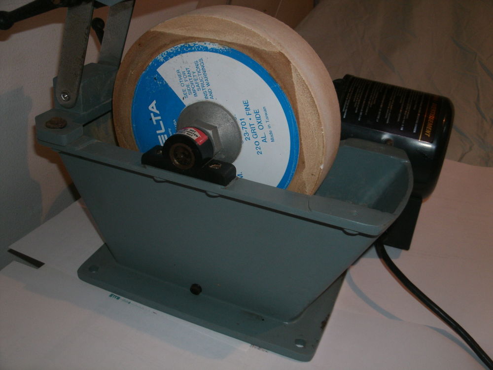 meules &eacute;lectriques pour aiguiser les outils Bricolage