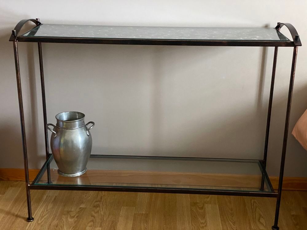 Console en m&eacute;tal forg&eacute; et verre Meubles