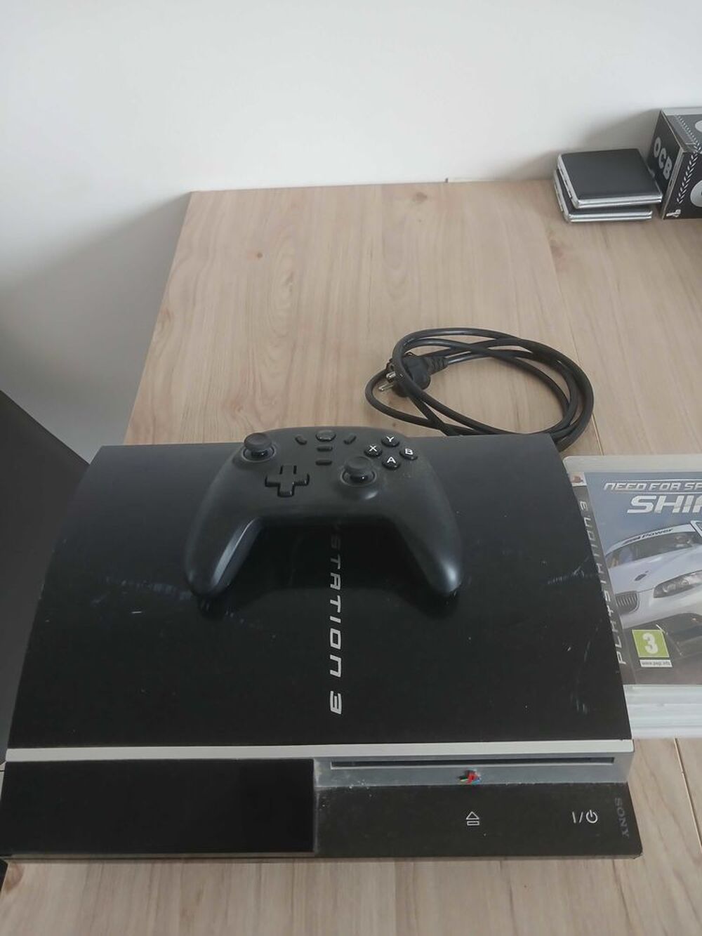 PS3 2 Manettes 5 jeux Consoles et jeux vidéos