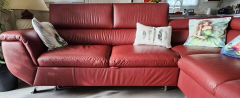 canap� tout cuir convertible 5/6 places couleur Bordeau  1299 Figeac (46)