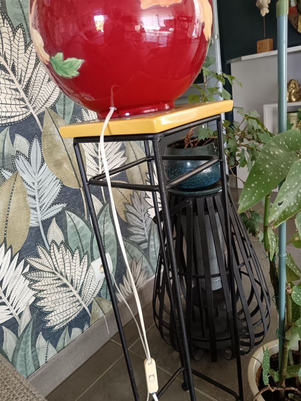 Lampe Salon sur sellette fer et c&eacute;ramique Décoration