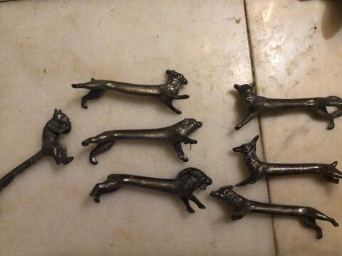 7 porte couteaux anciens  animalier m�tal � lourd 50 Tournan (32)