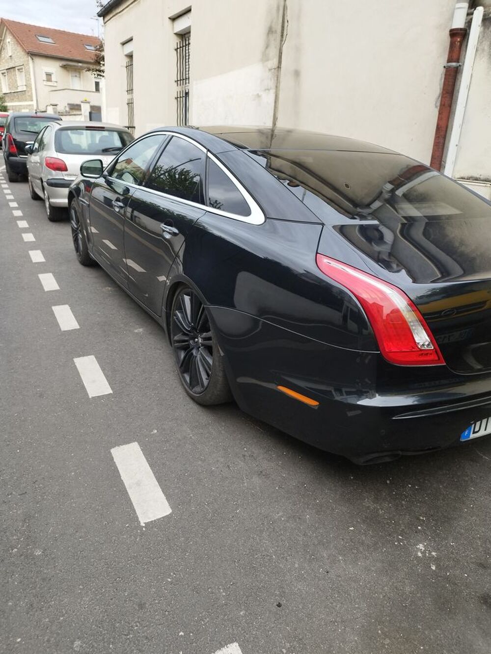 XJ XF V6 3.0 D - 300 Premi&egrave;re Edition R-Sport A 2013 occasion Vitry-sur-Seine