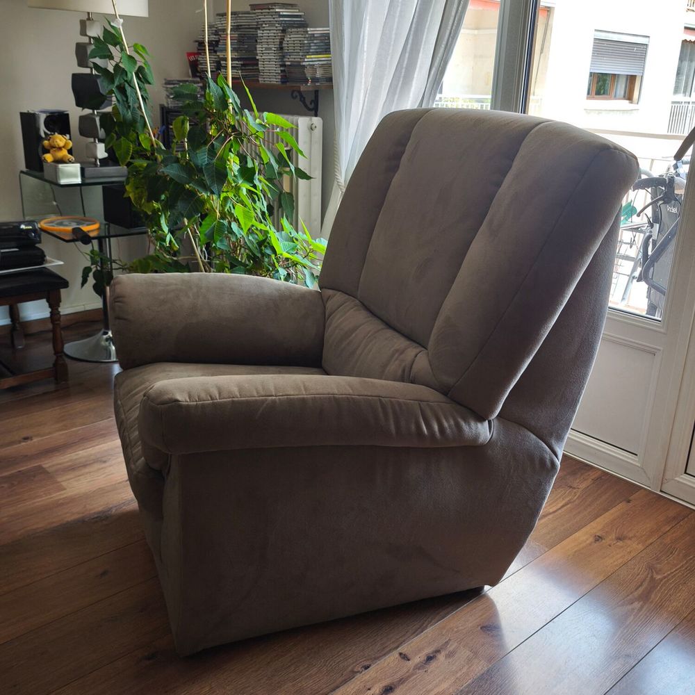 Canap&eacute;+2 fauteuils Meubles