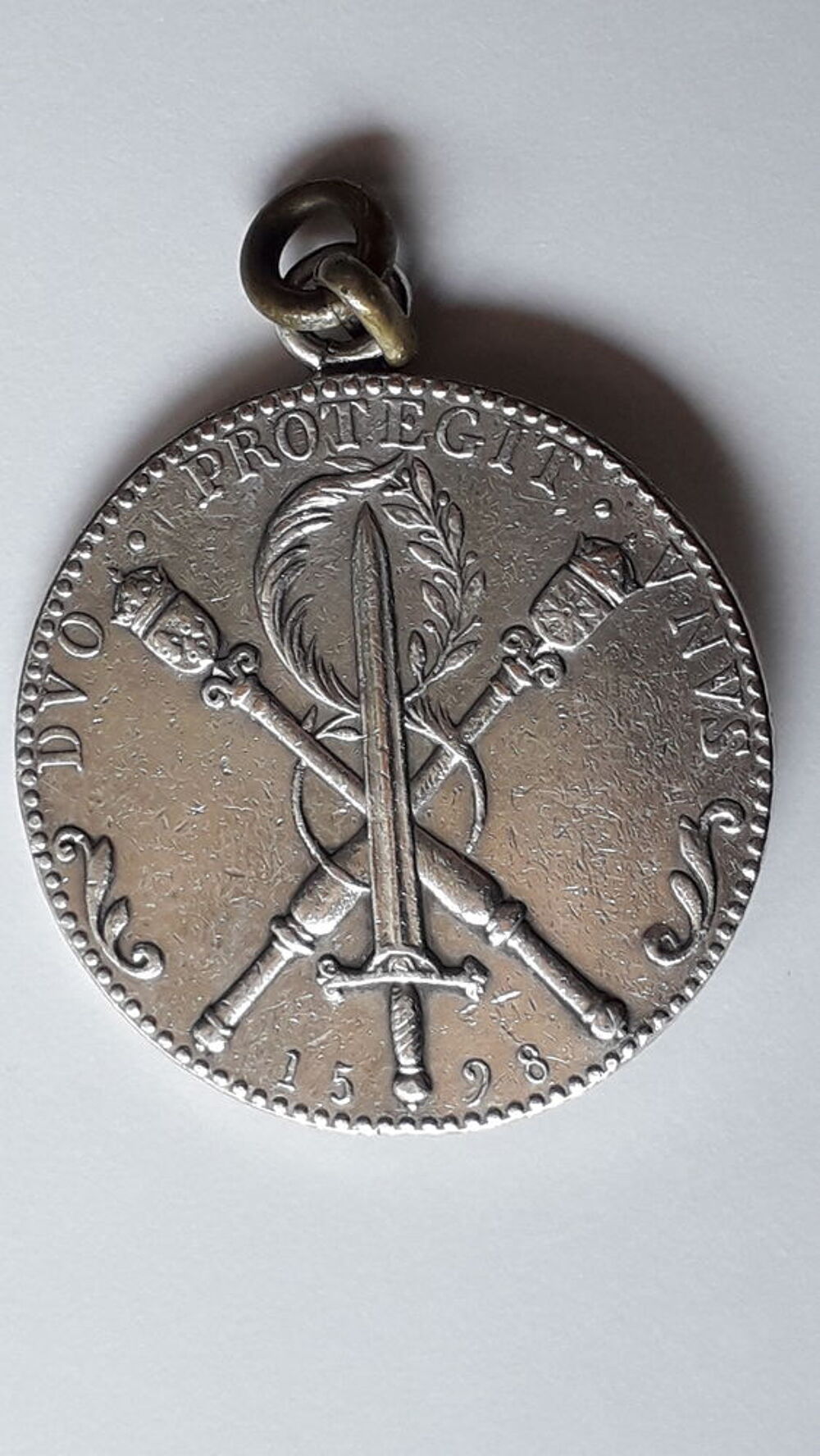 MEDAILLE HENRI IV Le Grand en bronze argent&eacute;
