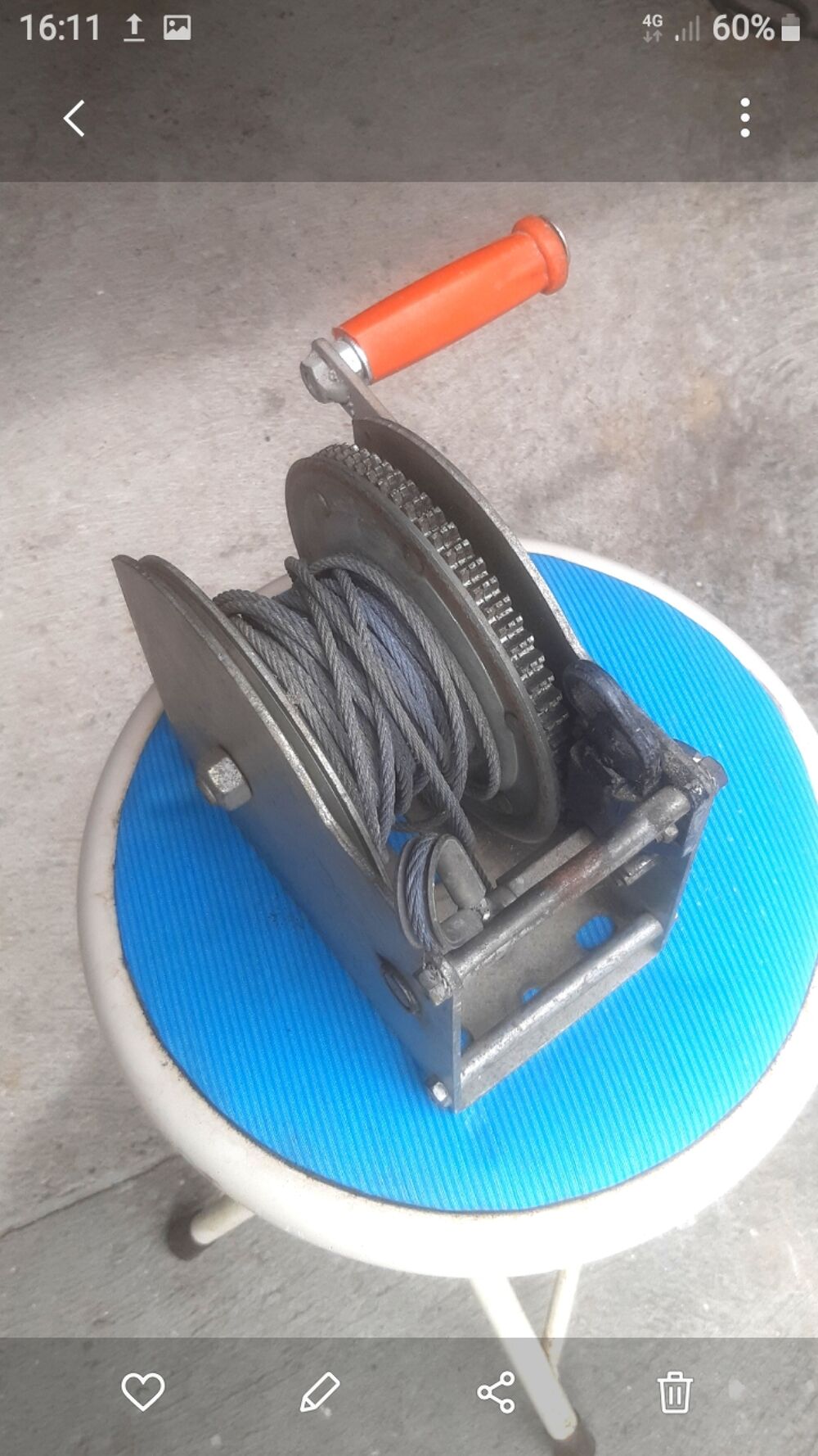 Treuil manuel &agrave; c&acirc;ble Bricolage