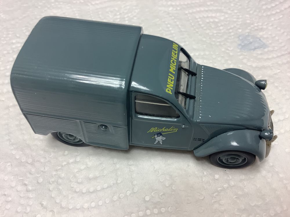 CITRO&Euml;N 2CV MICHELIN 1/43 voiture miniature 