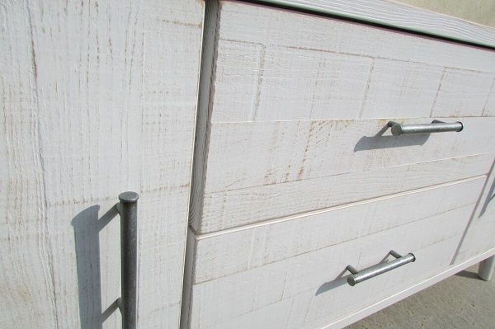 Enfilade , meuble bas en ch&ecirc;ne massif , style " palette " Meubles