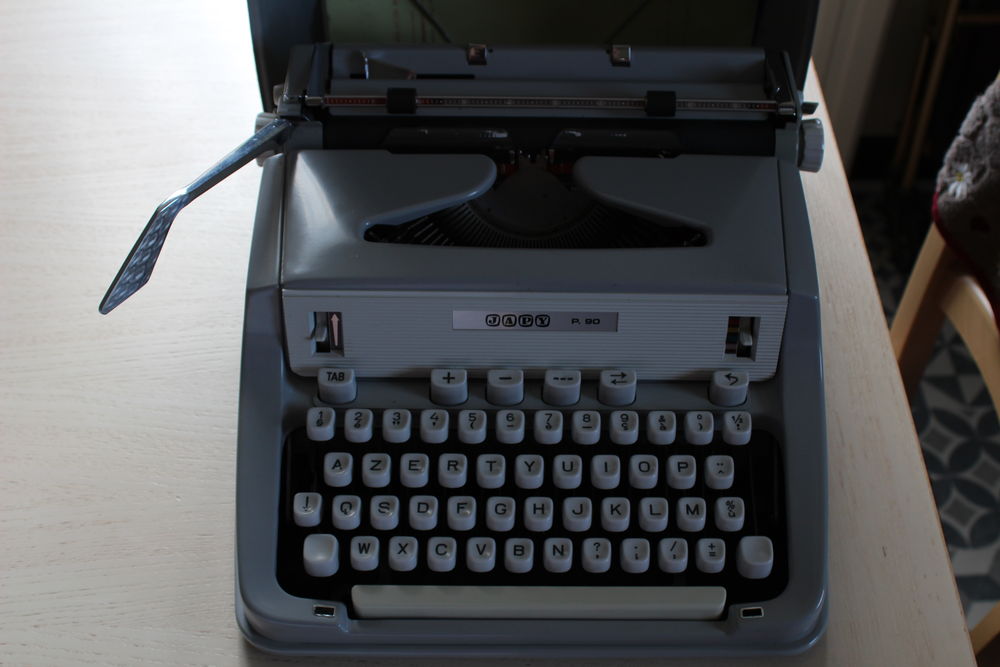 Machine &agrave; &eacute;crire 