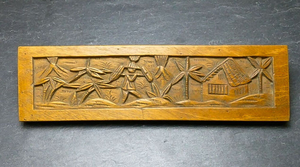 Petite sculpture sur bois.
