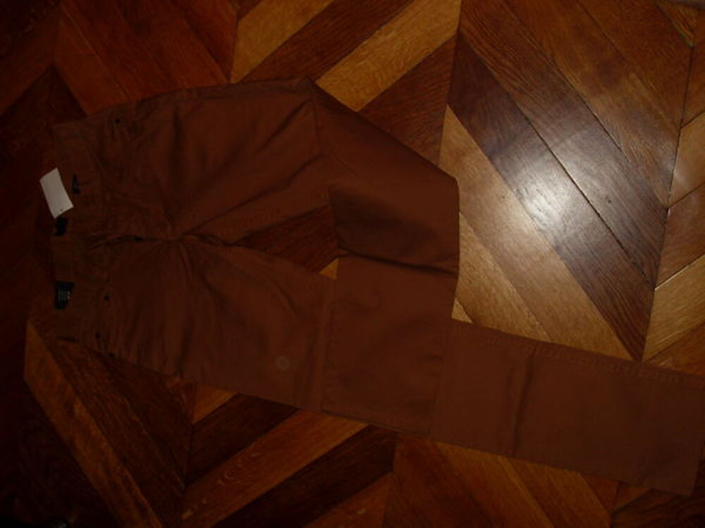 Pantalon marron moutard&eacute; de taille 29 H Vêtements
