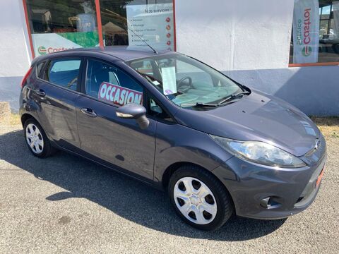 Ford fiesta ESSENCE 5 PORTES PEU KMS