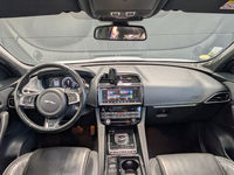 F-PACE F-Pace 2.0 D - 180 ch AWD BVA8 R-Sport 2017 occasion 59600 Maubeuge