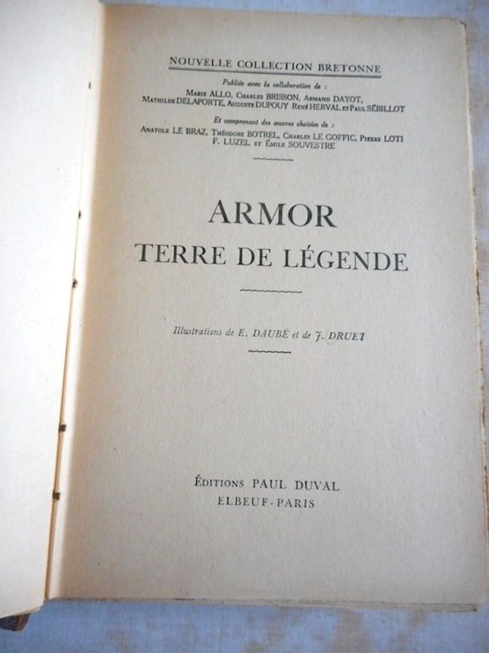 ARMOR TERRE DE L&Eacute;GENDE, ILLUSTR&Eacute; DOS CUIR, 1936, TBE, RARE. Livres et BD