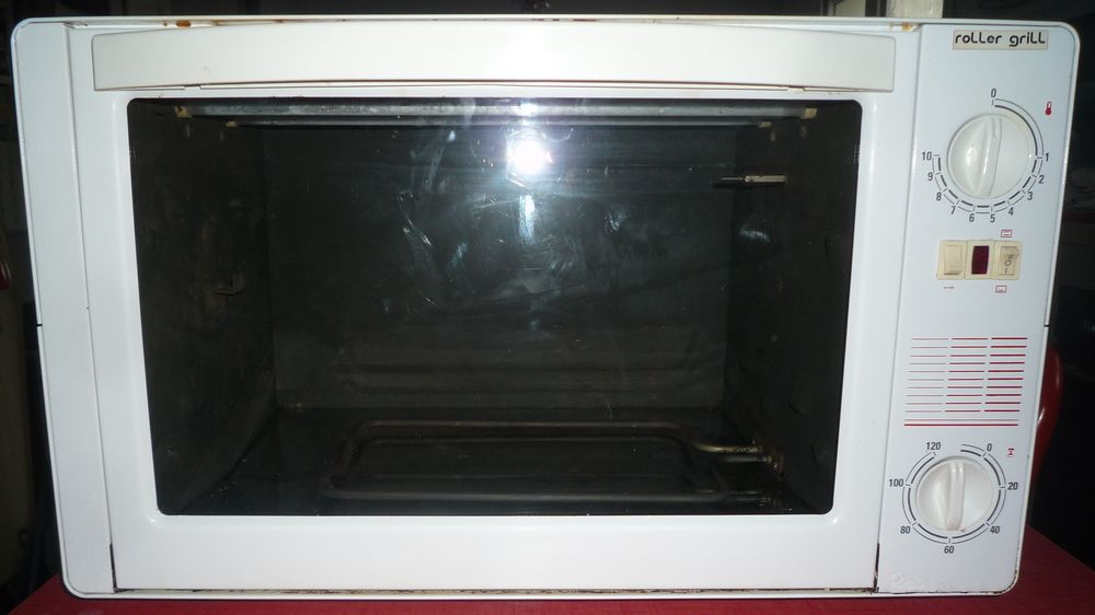 Four Roller Grill RG 300 infra rouge quartz auto-nettoyant 3 Electroménager