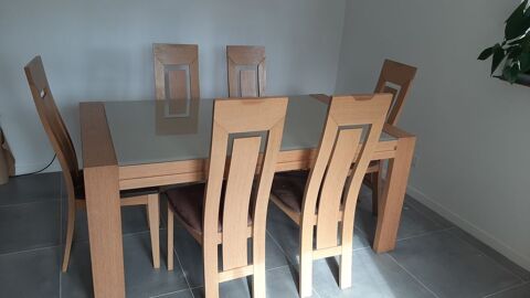  vendre Table de salle  manger en bois solide et durable 499 Bernes-sur-Oise (95)