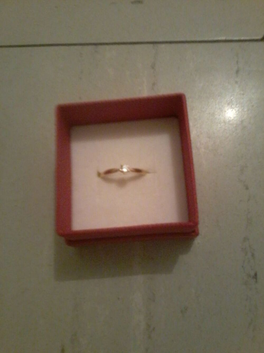 Bague en or 18carat avec Pierre v&eacute;ritable pour offrir Bijoux et montres