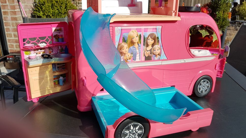 Camping car Barbie Jeux / jouets