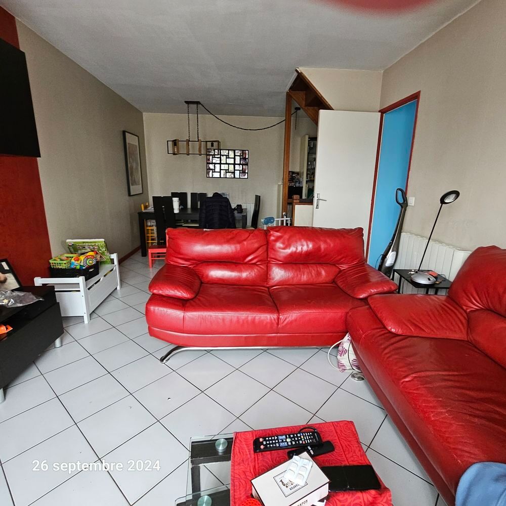 2 canapes en cuir Meubles