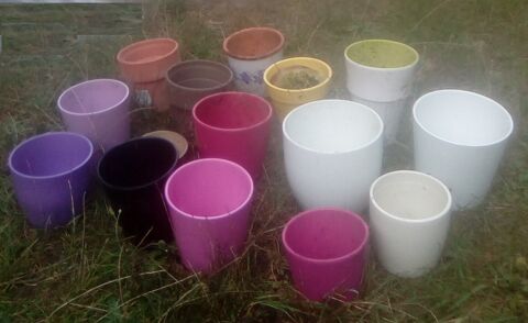 Lot 22 caches pot 30 Beauchamp (95)