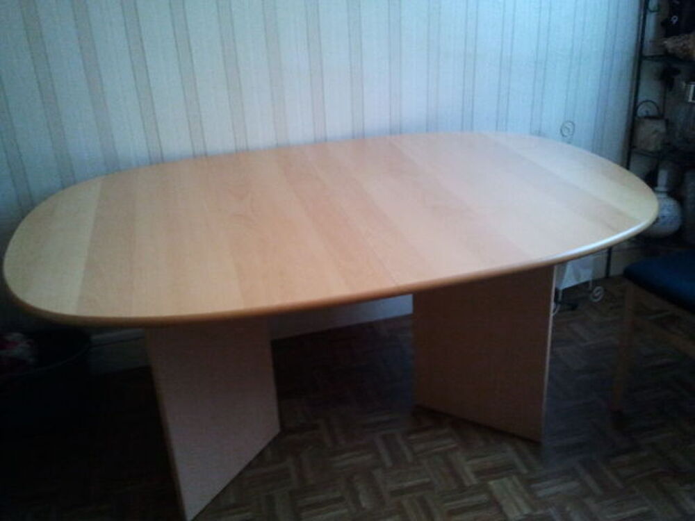 Table de salle &agrave; manger 
Meubles