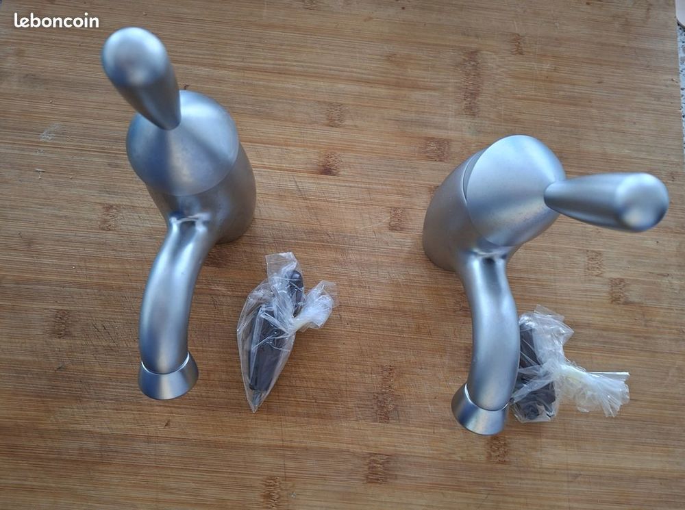 Ensemble Neuf : Mitigeur baignoire + 2 Robinets de lavabo av Bricolage