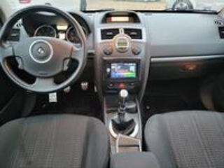 M&eacute;gane II CC 1.9 dCi 130 Authentique 2006 occasion 78540 Vernouillet