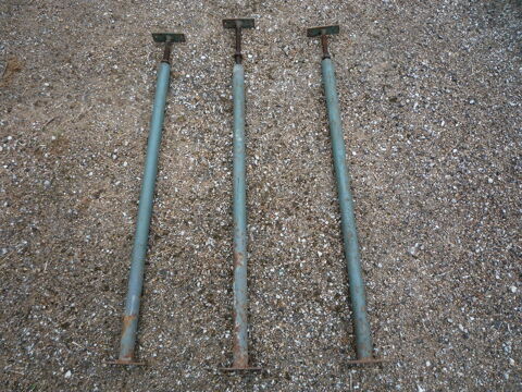 Pieds droit (G) 35 Castres (81)