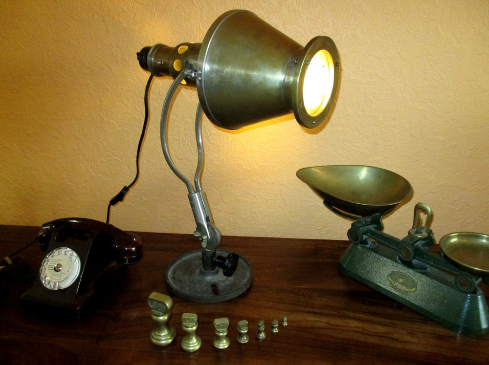 Lampe Hanau Bauhaus 1930 laiton Décoration