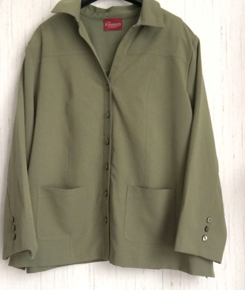 V&ecirc;tement femme taille 56 Vêtements