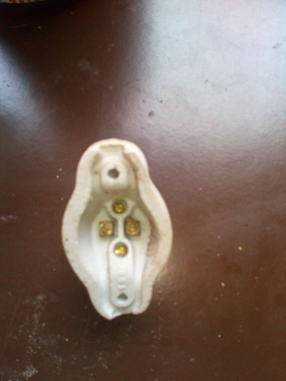 ancienne petit plafonnier ou applique murale douille ba&iuml;onne Décoration