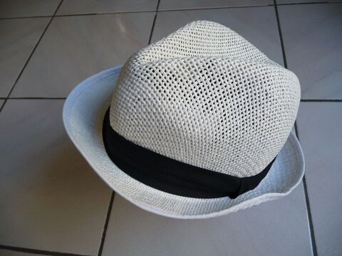 Chapeau Blanc style Panama taille 55 15 Celles-sur-Belle (79)