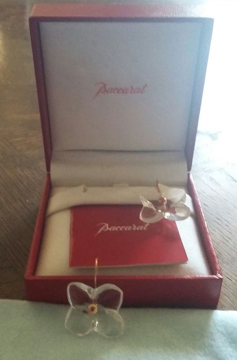 Boucles d'oreille cristal Baccarat Bijoux et montres
