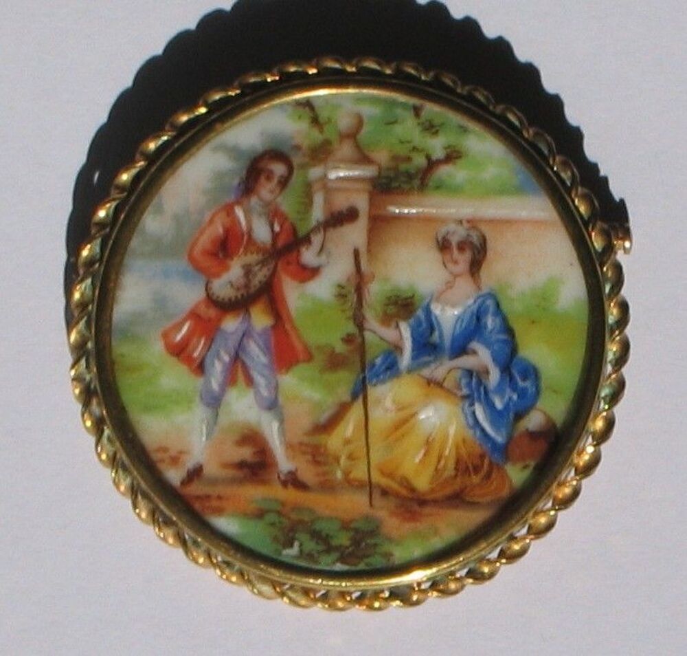 2 Broches anciennes : peintures sur porcelaine Bijoux et montres