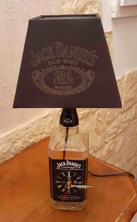 Lampe montre jack Daniel 60 Beaucaire (30)