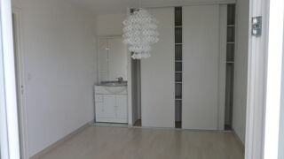  Appartement à louer 3/4 pièces 80 m² Saint-nazaire-les-eymes