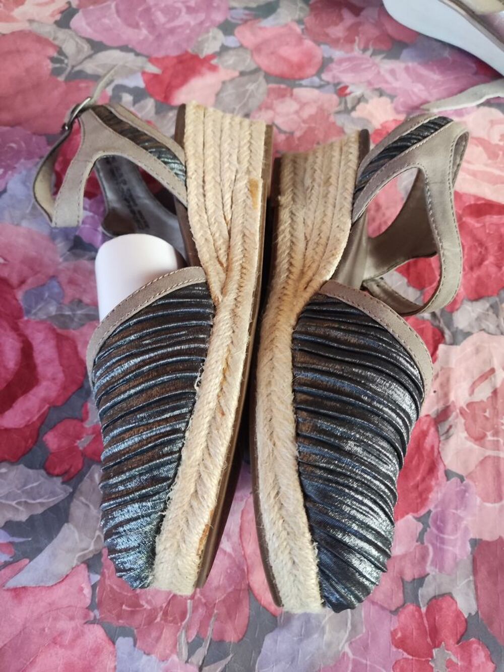 sandales ferm&eacute;es femme Chaussures