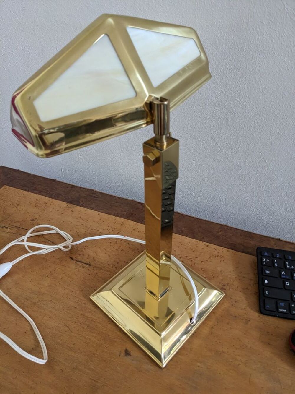 Lampe art d&eacute;co PIROUETT de direction en laiton poli avec ver Décoration