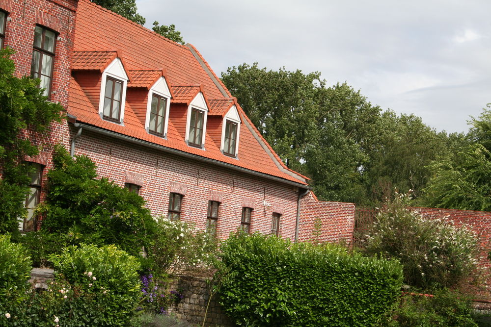 Location Maison Maison 350m2, 4 chambres, au calme avec 2 garages et jardin Lille