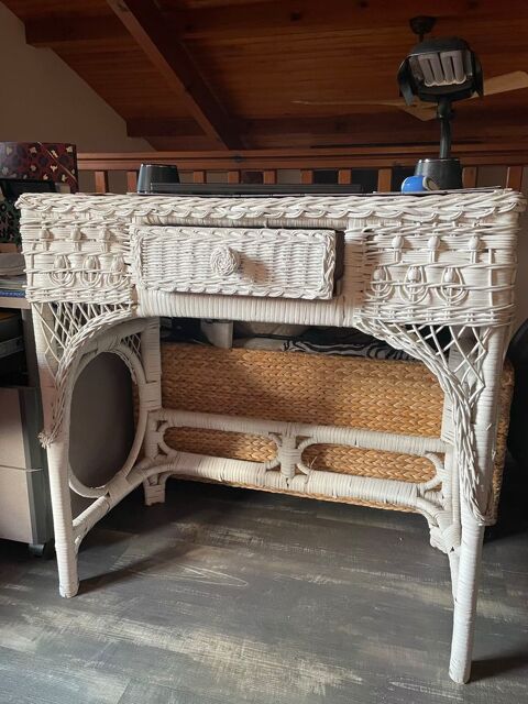 coiffeuse en osier blanc 75 Biscarrosse (40)
