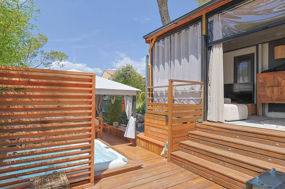 Vente Chalet Mobilhome ,bien rare ideal pour vivre a l annee dans le sud Pierrefeu-du-var