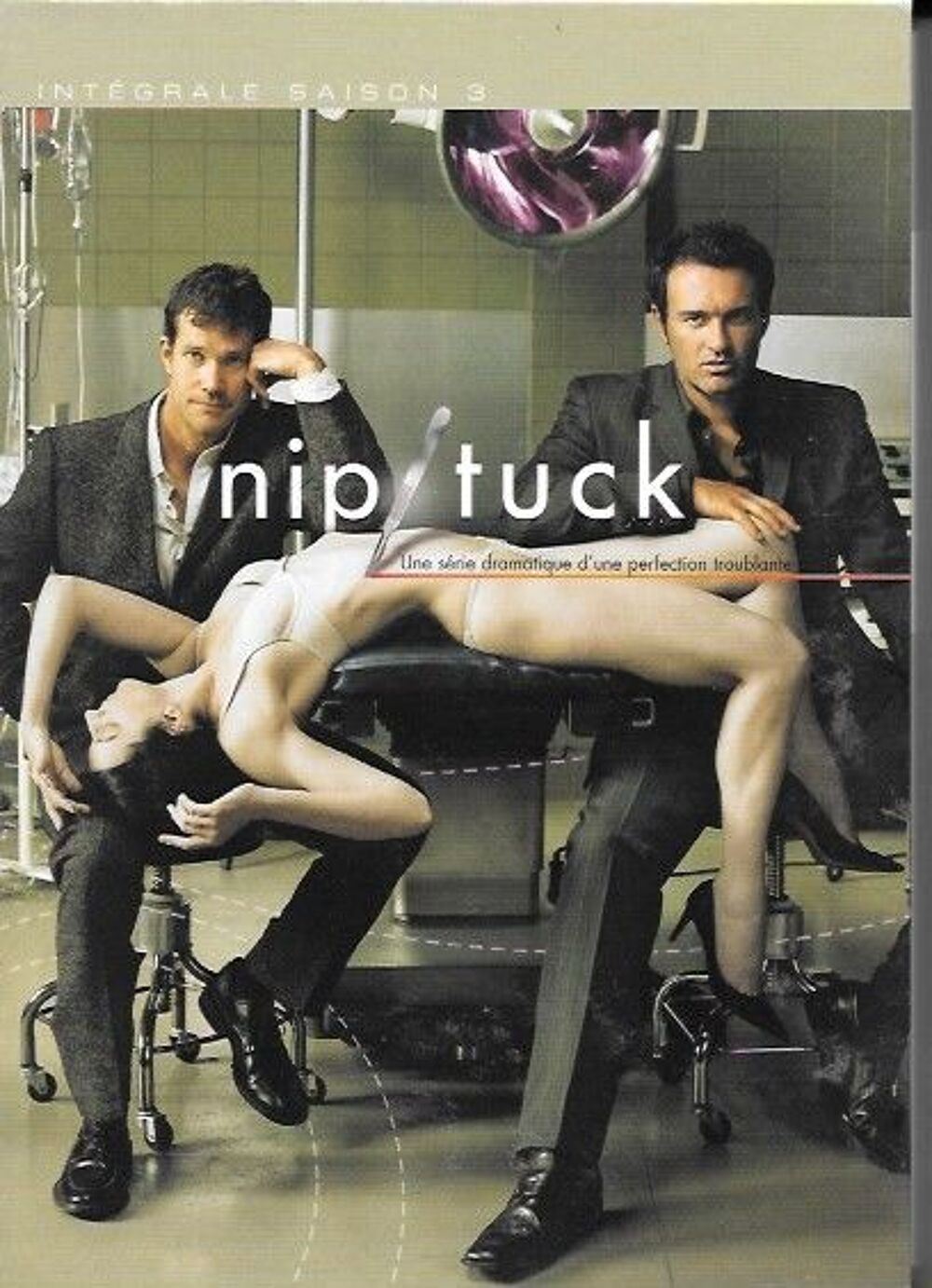 Nip/Tuck -DVD avec l'int&eacute;grale saison 3 DVD et blu-ray