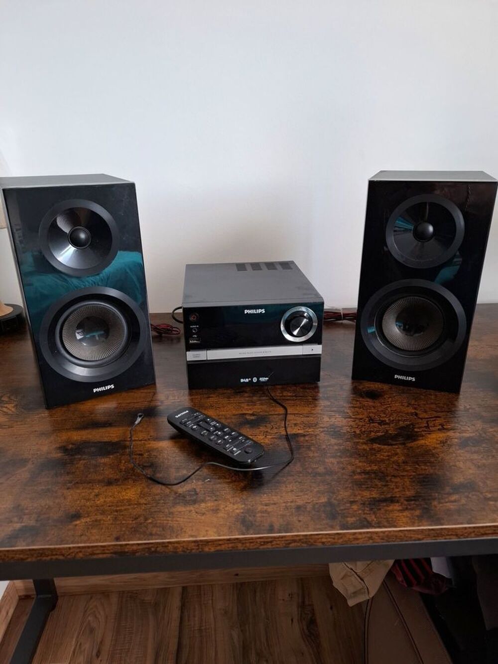 Cha&icirc;ne Hi-Fi Philips avec enceintes Audio et hifi
