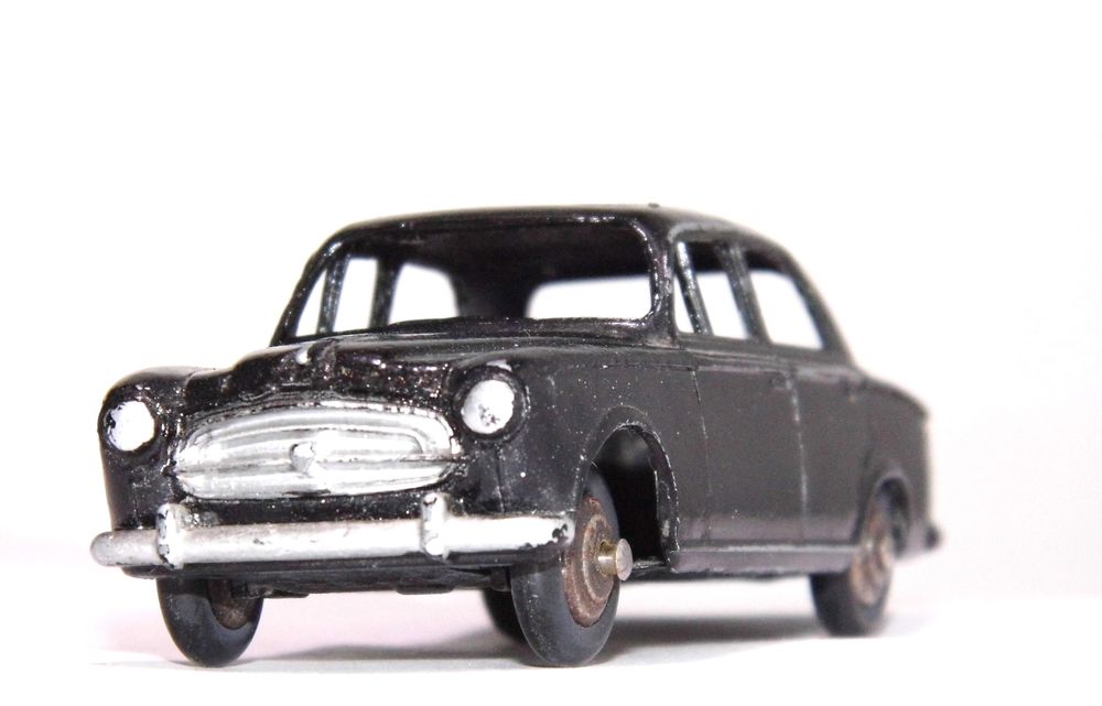 Dinky toys PEUGEOT 403 noire MECCANO 24B voiture collection vintage jouet ancien 