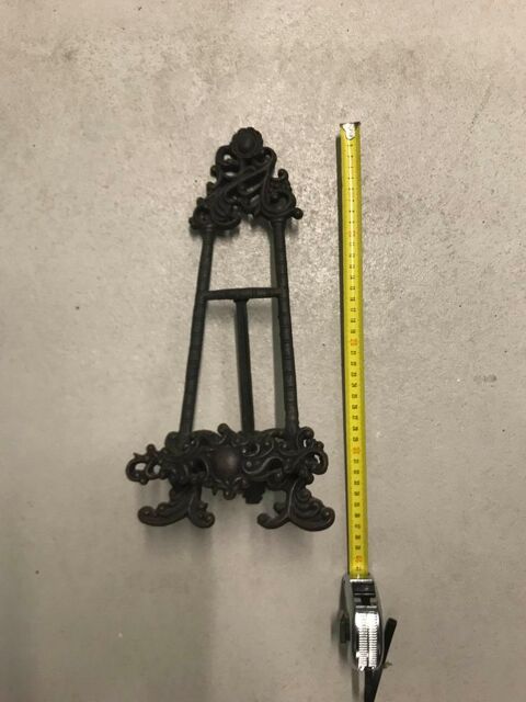 Chevalet en Fonte pour Livre ou Oeuvre d'Art Obernai (67)