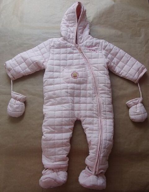 Lot de vtements en taille 23 mois 10 Montaigu-la-Brisette (50)