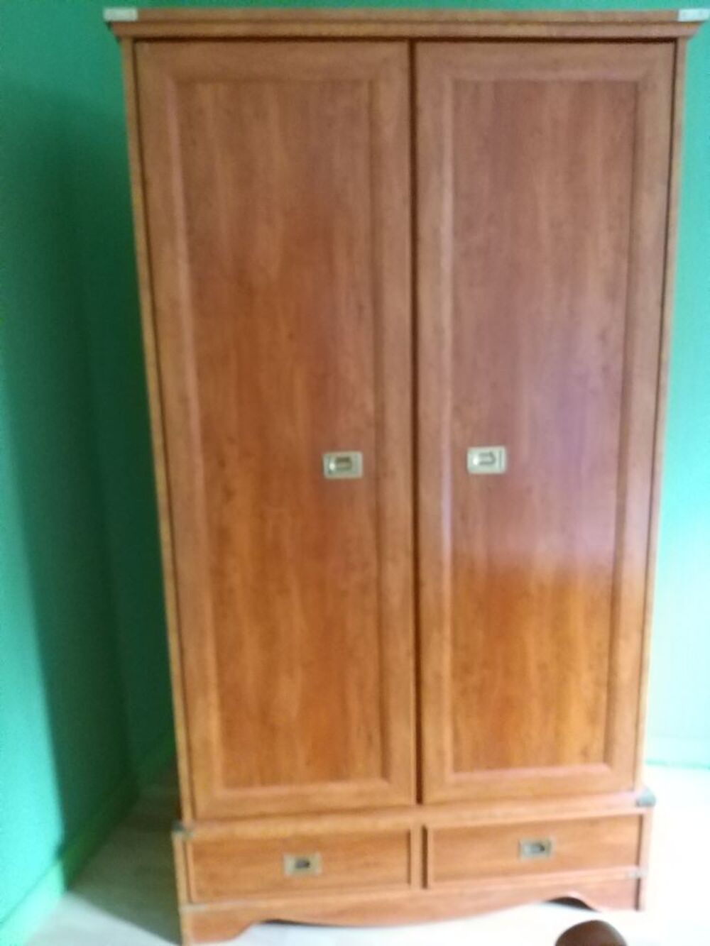 chambre une personne : lit avec sommier et armoire Meubles