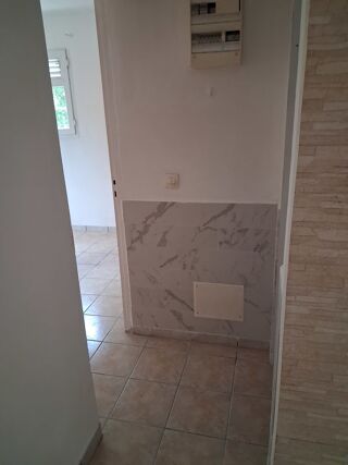  Appartement à louer 2 pièces 70 m²