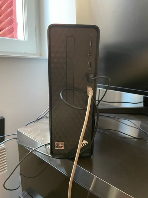 ORDINATEUR HP SLIM  R3/8GB/512 SSD
ECRAN SAMSUNG 27 POUCES 250 Dax (40)