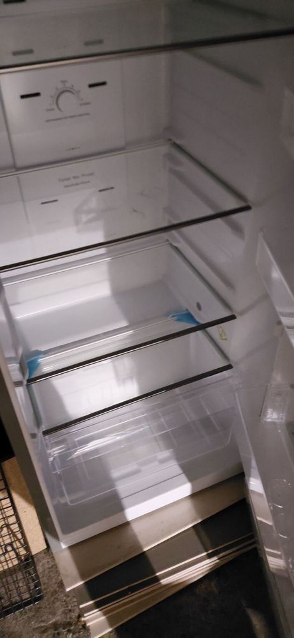R&eacute;frig&eacute;rateur Cong&eacute;lateur Boulanger Essentiel Electroménager
